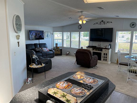 3rd image of 35 Nogales Way