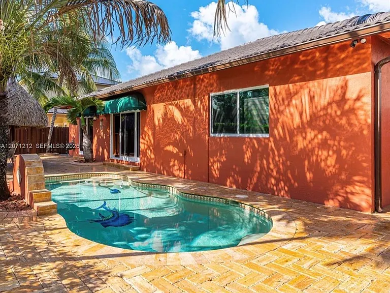 14571 SW 160th Ct — Photo 21