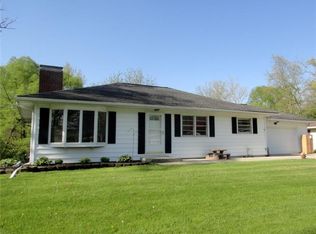 825 Kelley Dr, Wapakoneta, OH 45895