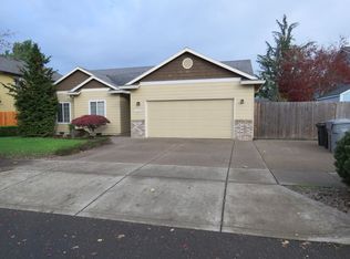1646 SE 12th Ave, Canby, OR 97013