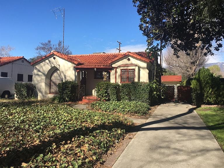 2nd image of 380 W 25th St