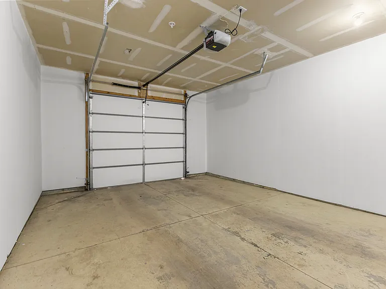 13165 Turnberry Ct — Photo 25
