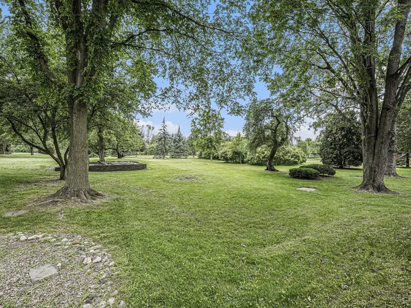 6875 Kalamazoo Ave SE, Caledonia, MI 49316