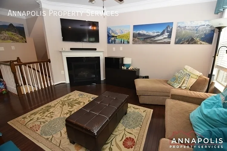 806 Nancy Lynn Ln — Photo 8