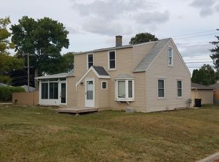 4300 N 100th St, Wauwatosa, WI 53222