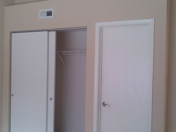 5th image of 4223 Summit Knoll Dr APT C