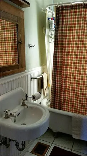 4742 S Cedar Rd — Photo 12