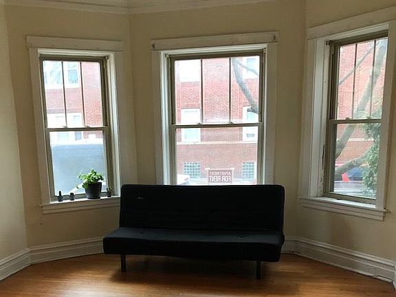 2nd image of 5356 W Belle Plaine Ave #1