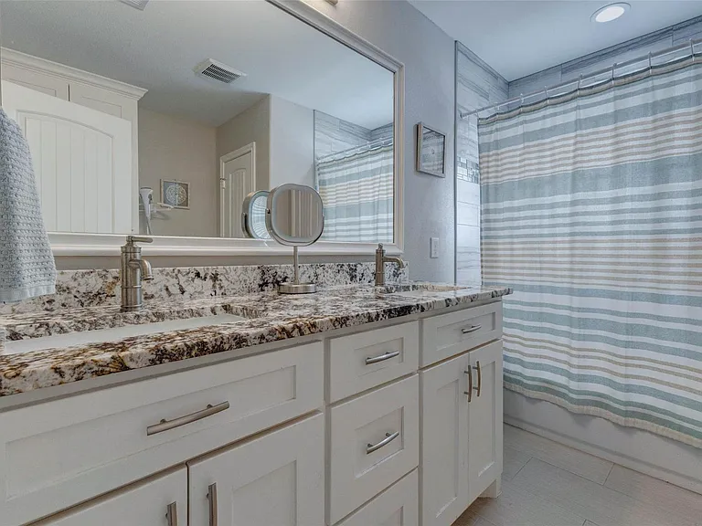 3711 Linkview Dr — Photo 23