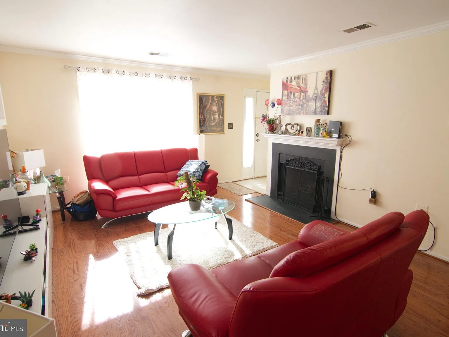 2 bed, 2.0 bath, 1075 sqft, $2,200 — Photo 3