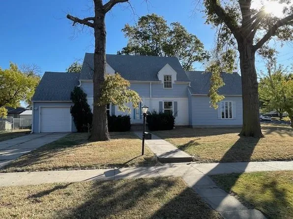 900 N 11th St, Marysville, KS 66508