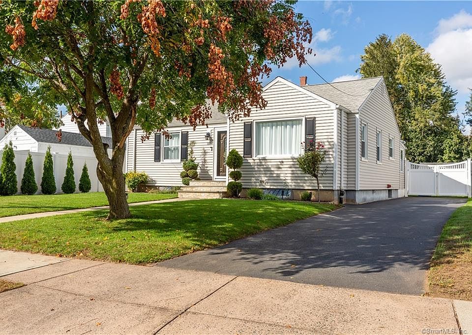 84 Freeman St, Hartford, CT 06114 Zillow