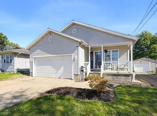 1185 Coventry St, Akron, OH 44306