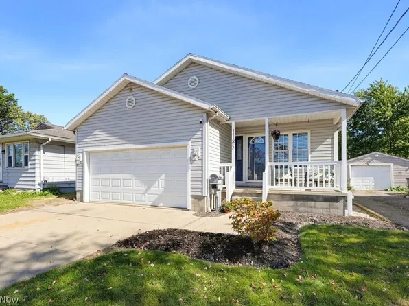 1185 Coventry St, Akron, OH 44306