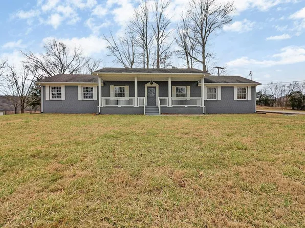 423 S Main St, Byrdstown, TN 38549