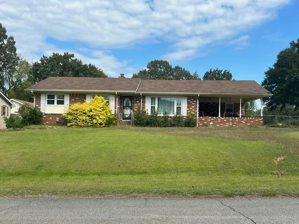 1902 Caples Dr, Florence, AL 35630