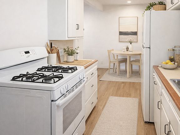 2nd image of 6128 Aldama St #2