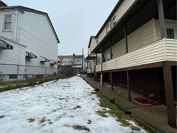 3rd image of 316 E 16th Ave