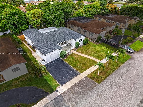 2nd image of 3940 NW 47th Ave