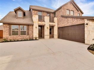 606 Lonesome Dove Dr, Midlothian, TX 76065