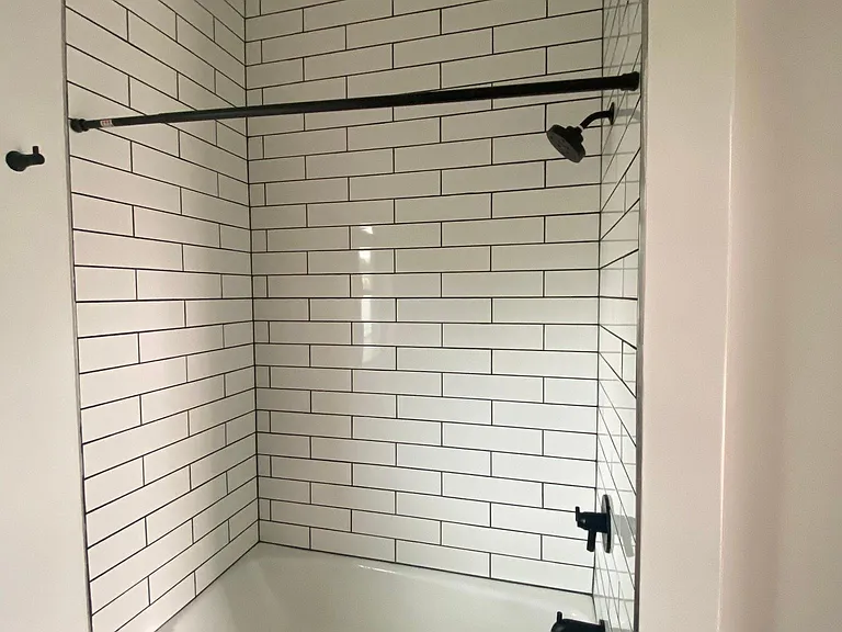 2100 W Cary St #100 — Photo 11