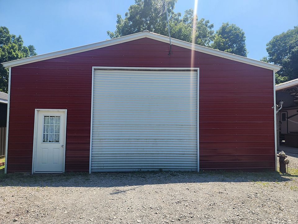 1st image of 613 Blacktail Ln