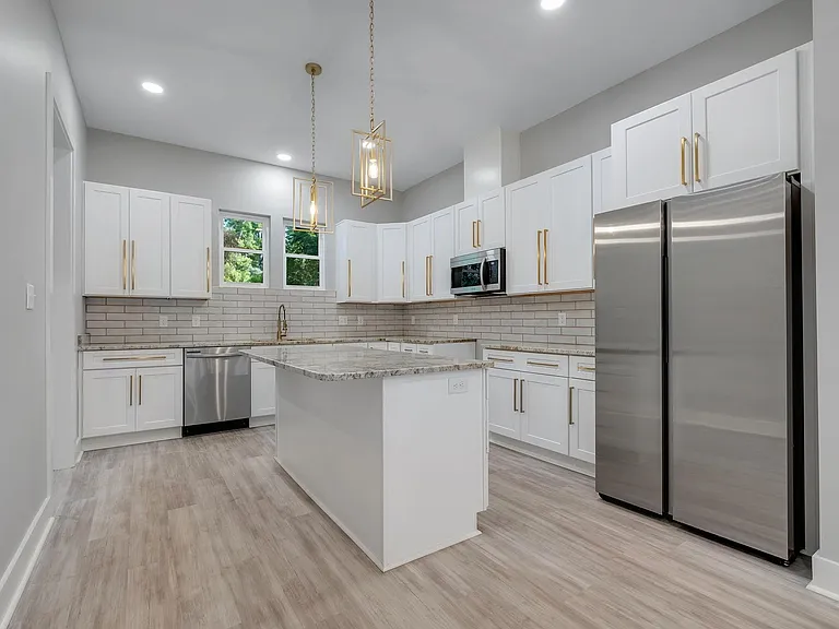 226 E Bradford Rd #A — Photo 12