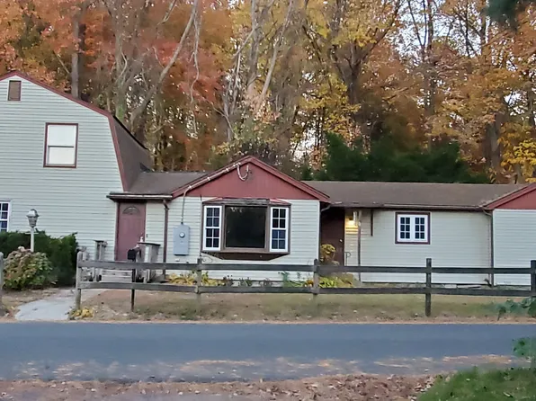 11 Cubles Drive, Bolton, CT 06043