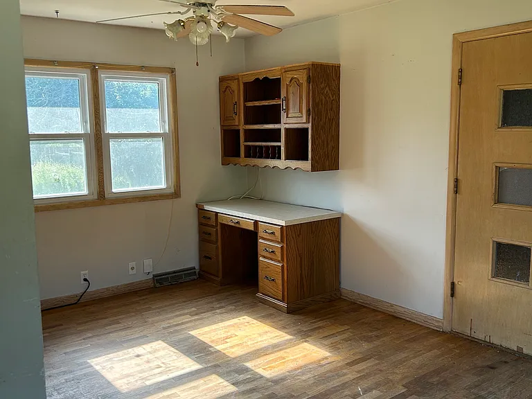 222 N Taylor St — Photo 6
