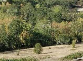 NE Barager Ave, Roseburg, OR 97470