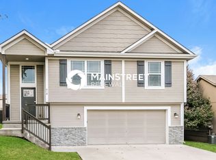 418 Timbercreek Dr, Belton, MO 64012