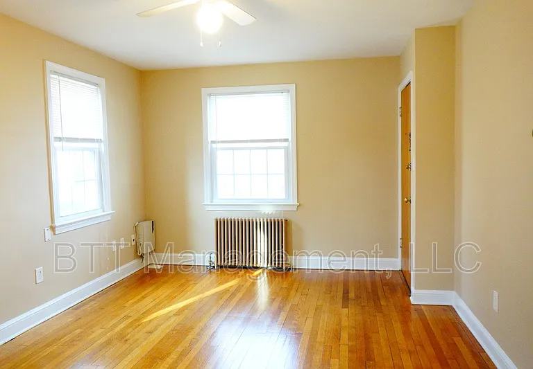 812 Greenwood Cir #4 — Photo 7