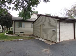 3420 Johnathan Ave, Bettendorf, IA 52722