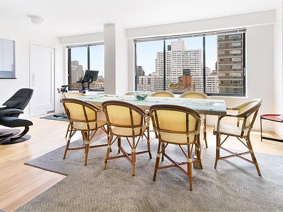 2nd image of 220 E 72nd St APT 19G