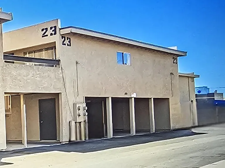 2684 N 43rd Ave #A — Photo 2