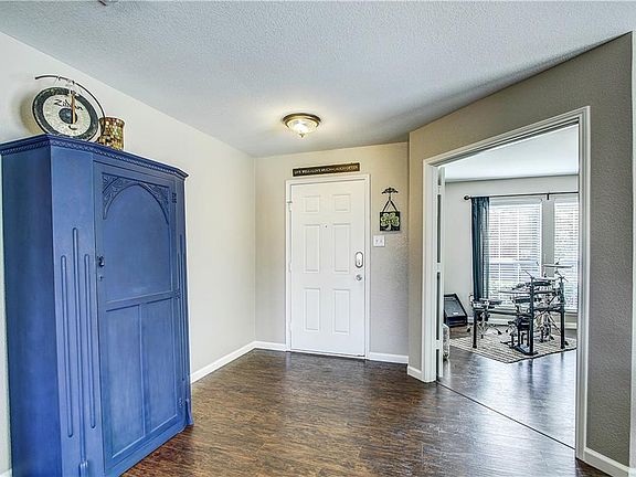 3rd image of 2020 Highland Dr