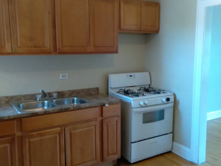 801 Case St #1 — Photo 6