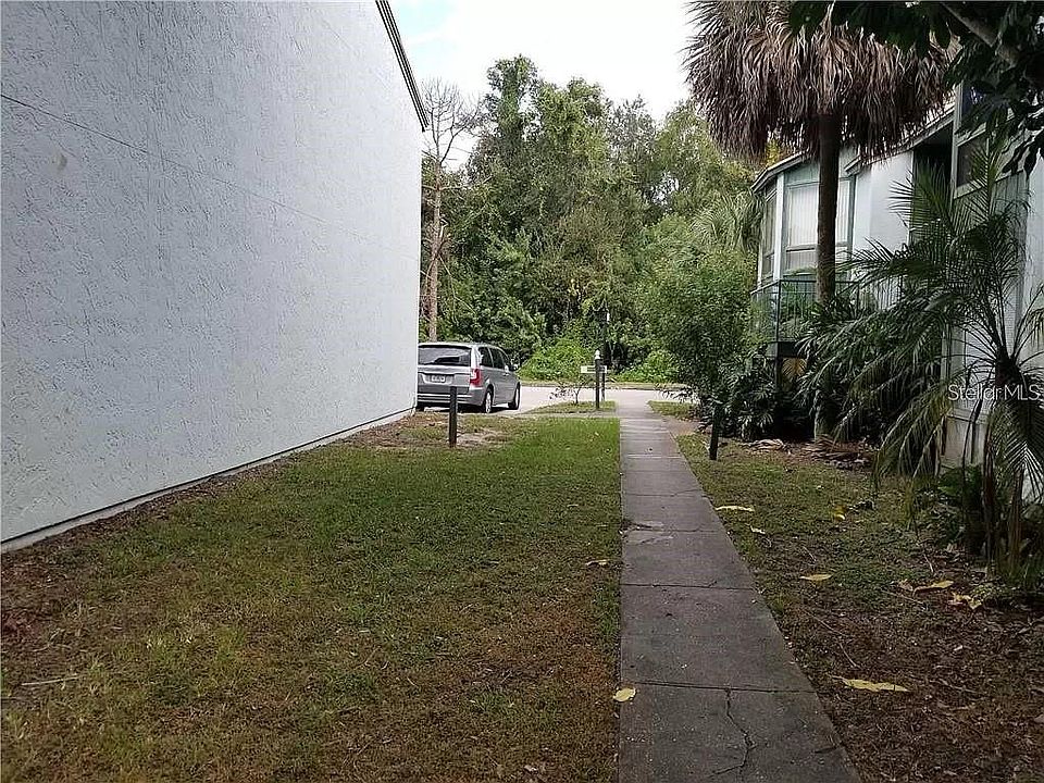 1st image of 4334 Lakeway Dr #C