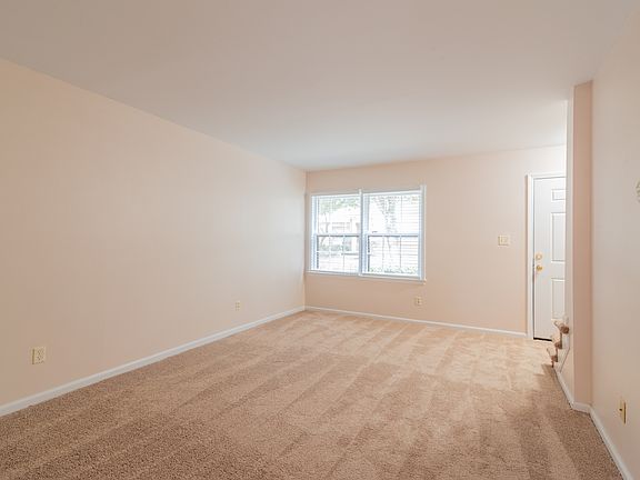 5th image of 4631 Old Lantern Way #10891290