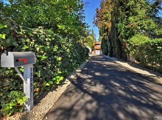 13051 Magnolia Blvd, Sherman Oaks, CA 91423