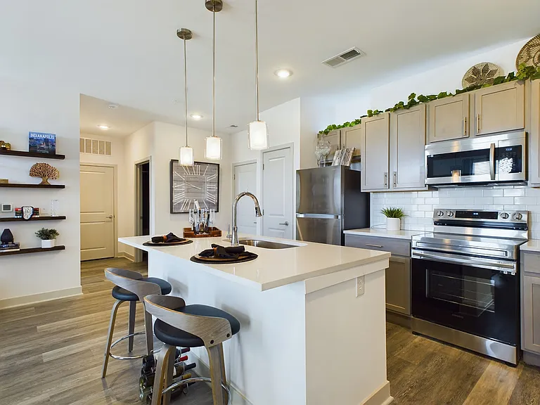 Greenview — Photo 19