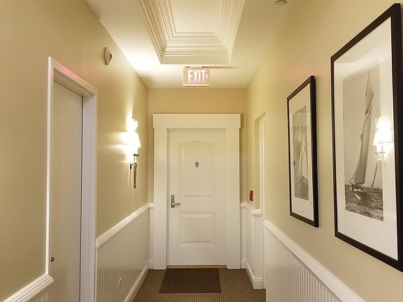 4th image of 200 Lake St Unit 8B