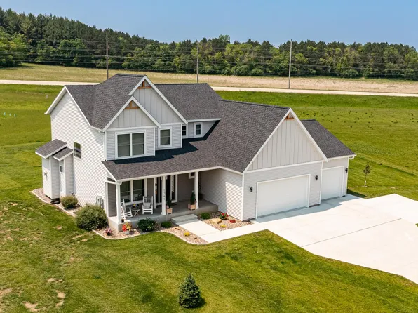 1261 Skyview Cir NW, Rochester, MN 55901