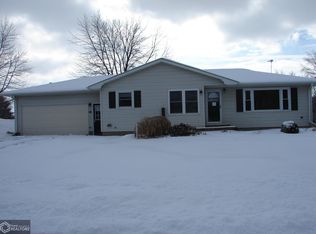1110 E Linden Dr, Mount Pleasant, IA 52641