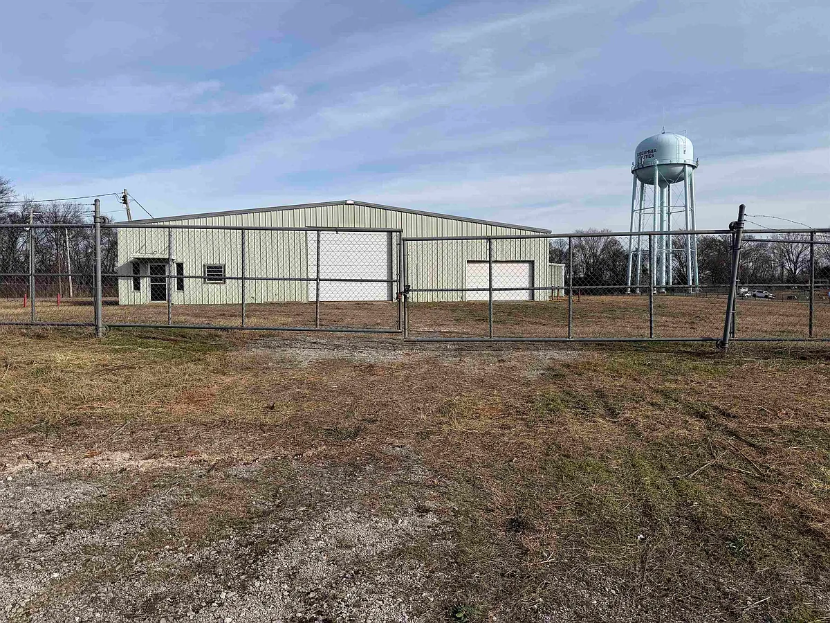 Building Photo - 2404 Missouri St