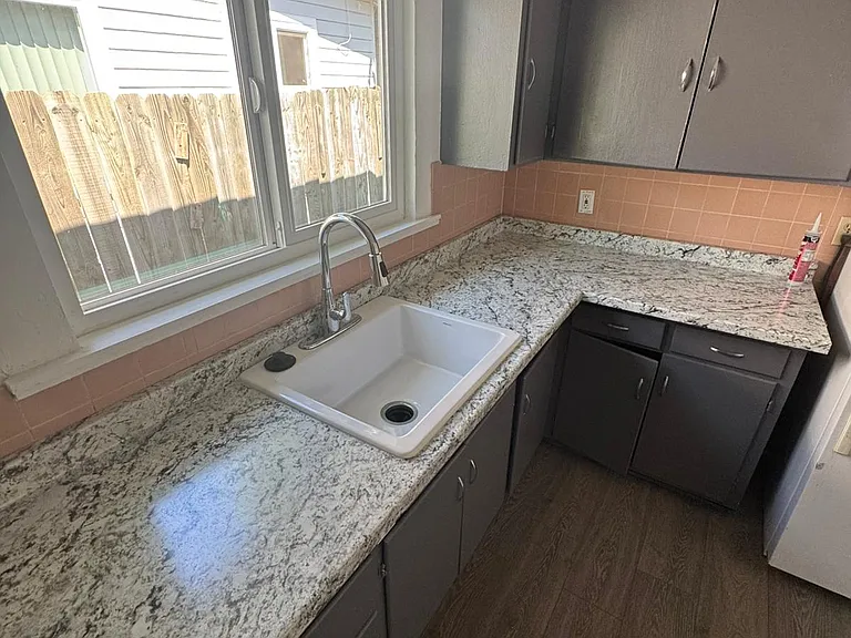 601 Russell Blvd — Photo 8