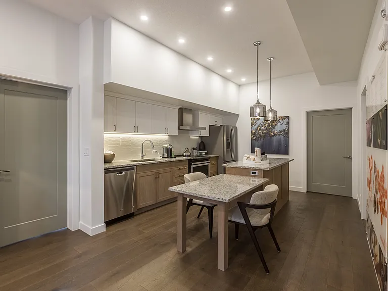 5112 Elbow Dr SW — Photo 29