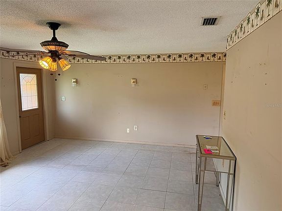 5th image of 601 INDIAN CREEK LANE