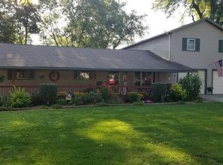 1704 S Irvington Dr, Yorktown, IN 47396