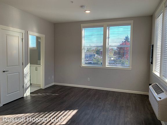 5th image of 6580 N Greenwich Ave #9